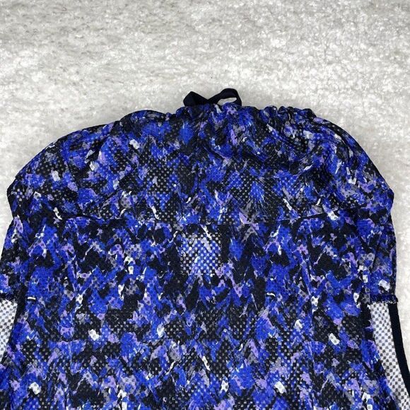 Fabletics Demi Lovato Darmara Vest Blue/Black - Picture 10 of 12